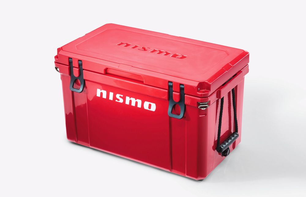 NISMO Red 45-Quart Ice Box
